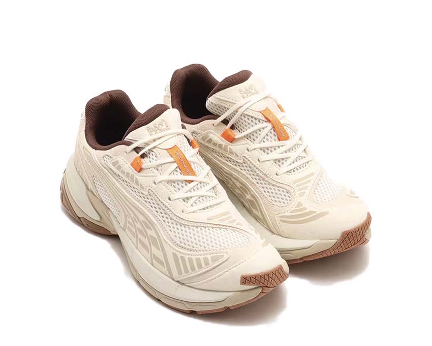 Puma Velophasis V002 Frosted Ivory Warm White vue latérale — semelle oversize ivoire