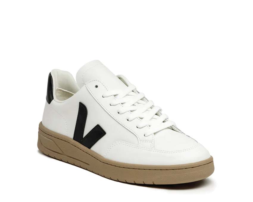 Veja V-12 Extra White/Black Seitenansicht — glattes dreifarbiges Leder