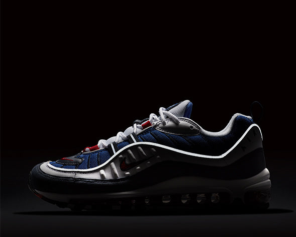Nike Air Max 98 OG Gundam détail — tige cuir premium