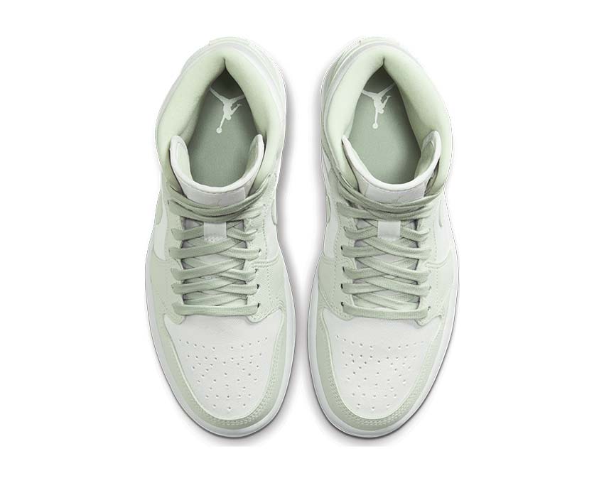 Jordan Air Jordan 1 Mid W White Spruce Aura détail — cuir blanc vert et violet Aura