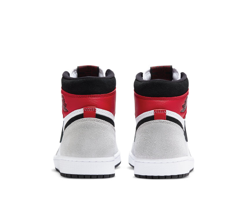 Jordan Air Jordan 1 Retro High OG Light Smoke Grey Detail — Leder Grau Rauch Perforiert