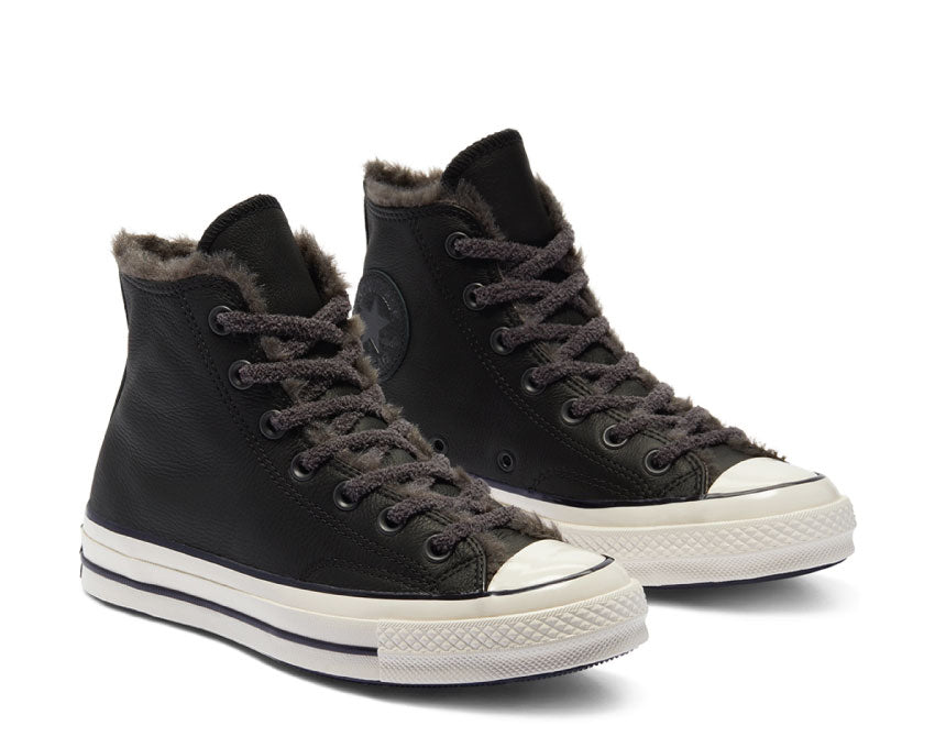 Converse Chuck 70 Hi Black vista lateral — lona gruesa y suela plataforma