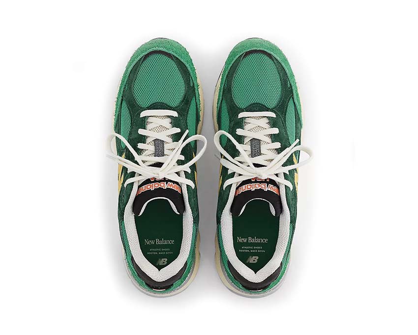 New Balance 990 Made in USA Green Grün/Gold Detail — Goldstickereien und USA-Logo