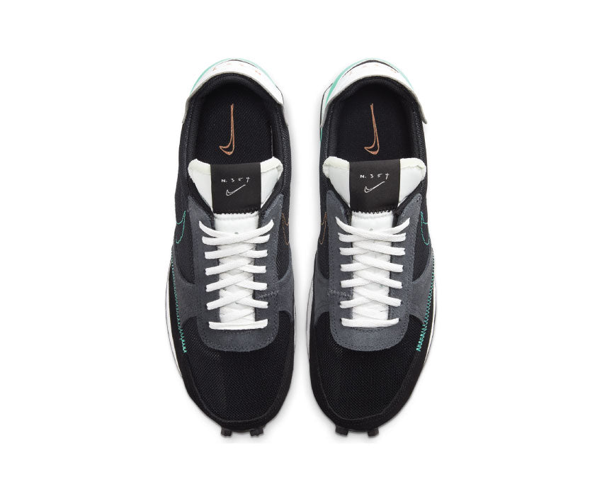 Nike Daybreak Type N.354 Black Menta Sohle — äußere Waffel