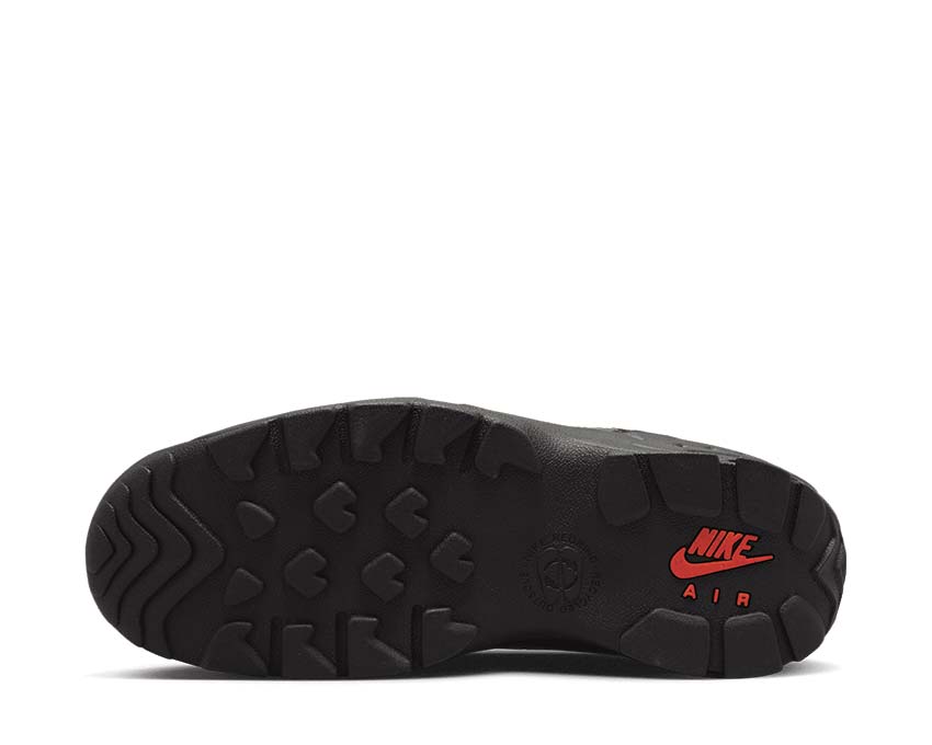 Nike ACG Air Mada Bison Black Hyper Crimson — vue arrière