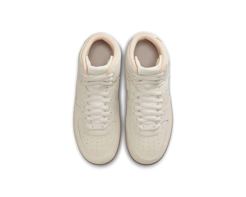 Nike Air Force 1 Sculpt W Sail Phantom Sesame Pure Platinum Detail — mehrlagiges Leder-Obermaterial