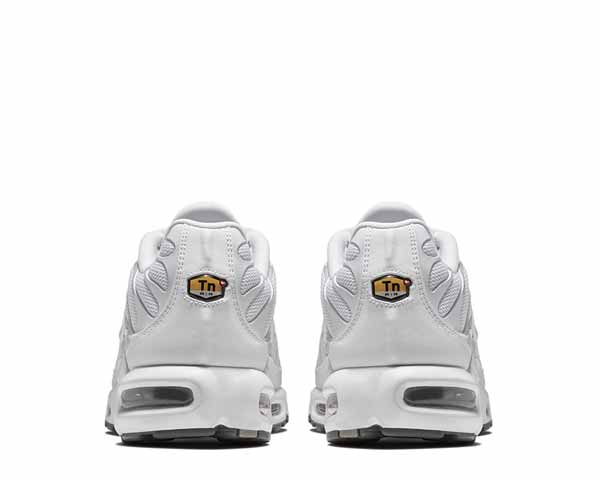 Nike Air Max Plus White semelle — unité Air Max visible blanc total