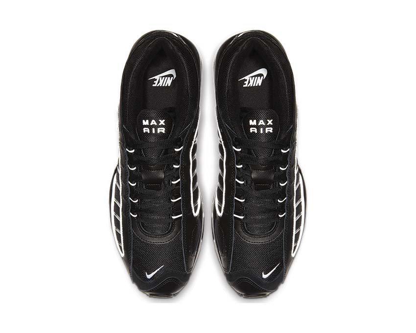Nike Air Max Tailwind IV Black detalle — parte superior de malla negra técnica