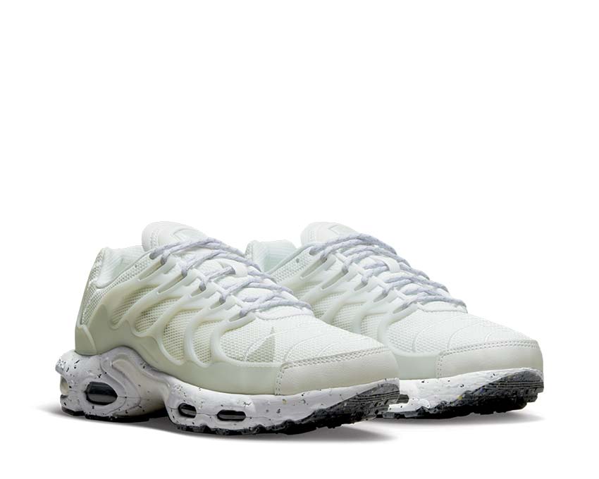 Nike Air Max Terrascape Plus White Pure Platinum vue latérale — mesh recyclé