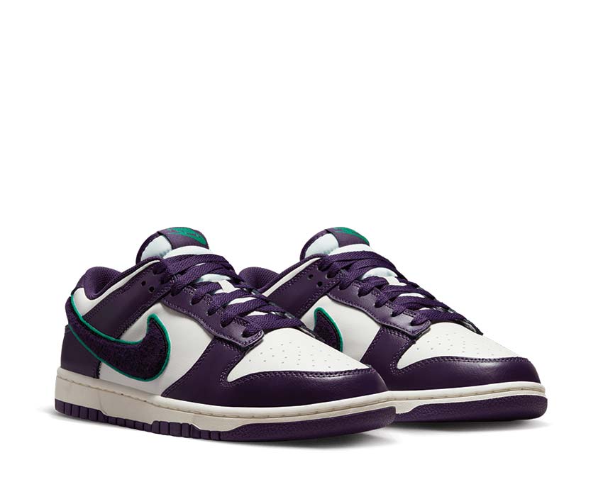 Nike Dunk Low Sail Grand Purple Neptune Green vue latérale — cuir lisse