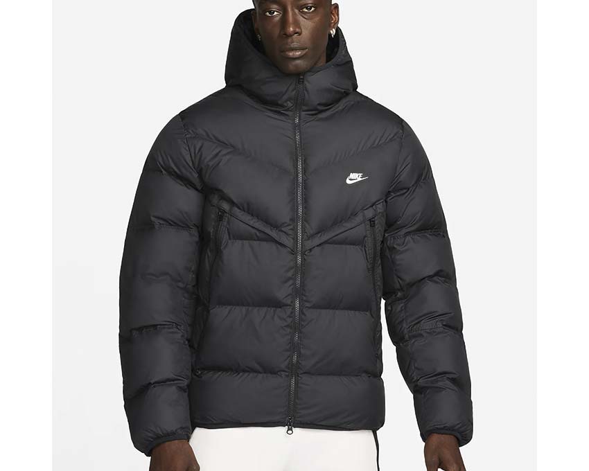 Nike Sportswear Storm Fit Windrunner Black Sail Detail — verstellbare Kapuze