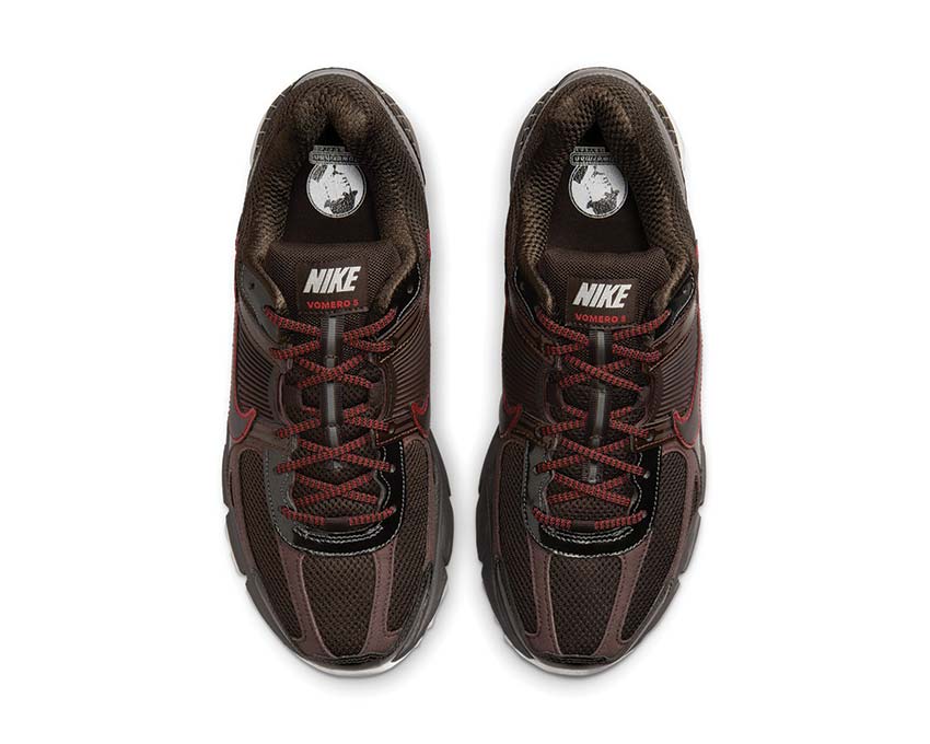 Nike Zoom Vomero 5 Velvet Brown Game Royal Detail — Mesh-Obermaterial